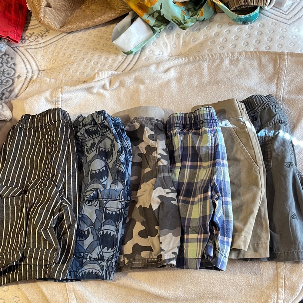 Toddler boys shorts size 4